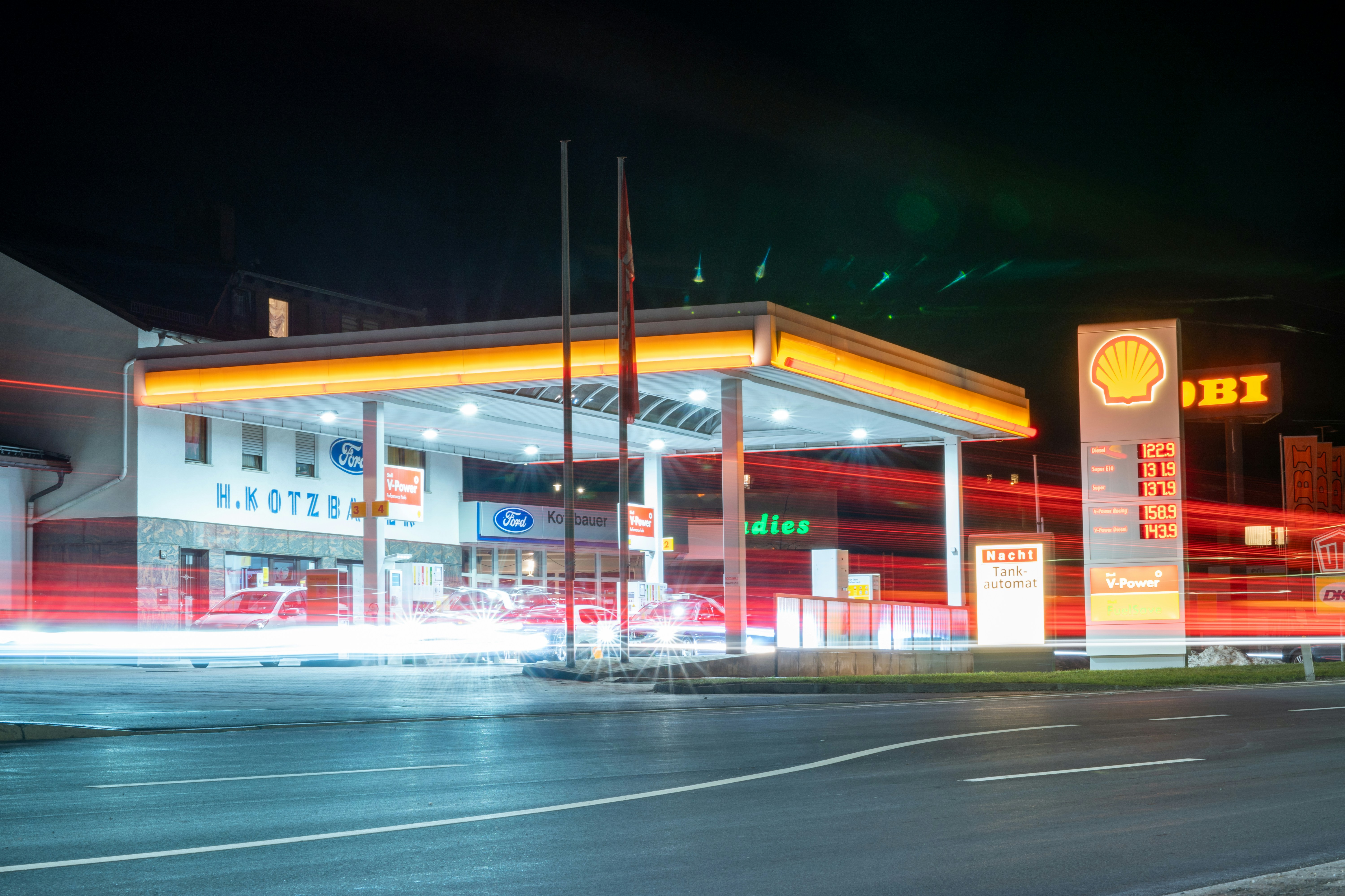 E10 um 8 Cent billiger, Diesel um 16 Cent: Spritpreise geben erstmals seit zwei Wochen nach